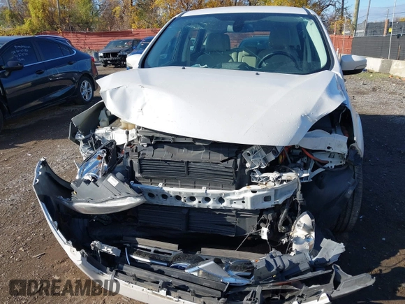 2013 Ford C-Max Energi SEL with VIN 1FADP5CU5DL536509, listed as a IAAI auction lot 40780927 with Not Provided miles. Bid and sale history available at carsss.com. Image 6.