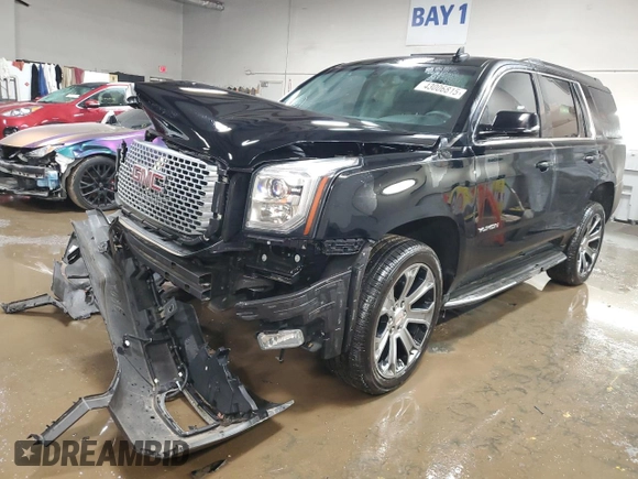 2017 GMC Yukon SLE with VIN 1GKS2AKC2HR187205, listed as a Copart auction lot 43006815 with 84,562 mi miles and Salvage Title. Bid and sale history available at carsss.com. Image 1.