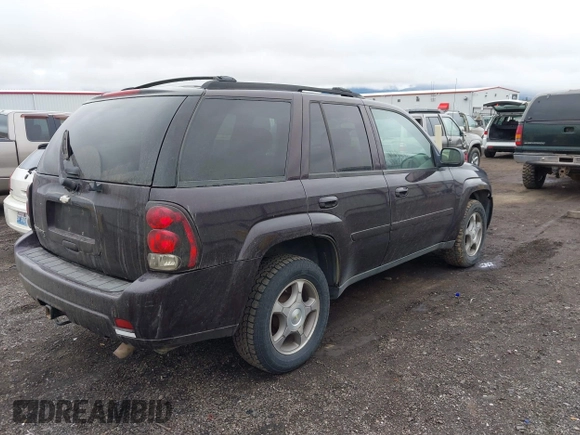 2009 Chevrolet TrailBlazer LT w/2LT with VIN 1GNDT33S892125280, listed as a IAAI auction lot 41899329 with 241,701 mi miles. Bid and sale history available at carsss.com. Image 4.