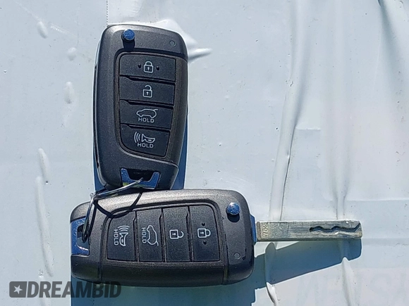 2021 Hyundai Kona SE z VIN KM8K1CAA8MU685132, wystawiony jako IAAI lot #42063844 z przebiegiem 15 519 mil mil oraz . Historia ofert i sprzedaży dostępna na DreamBid. Obrazek 11.