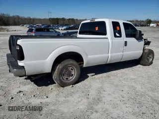 2015 Ford F-250 XLT with VIN 1FT7X2A60FED36803, listed as a Copart auction lot 46367905 with 347,666 mi miles and Salvage title. Bid and sale history available at DreamBid. Image 3.