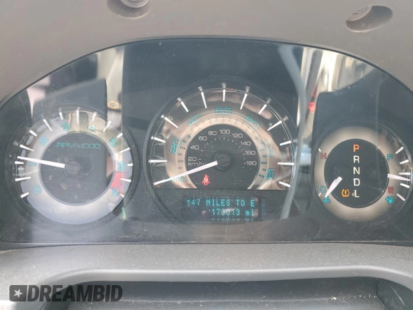 2010 Mercury Milan Premier z VIN 3MEHM0JA5AR637495, wystawiony jako Copart lot #53603975 z przebiegiem 173 013 mil mil oraz Szkoda całkowita • Salvage title. Historia ofert i sprzedaży dostępna na DreamBid. Obrazek 9.