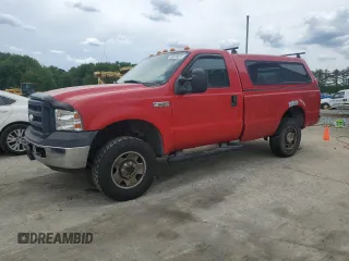 2007 Ford F-250 XL z VIN 1FTNF21577EB12253, wystawiony jako Copart lot #58539675 z przebiegiem 190 069 mil mil oraz Czysty tytuł • Clean title. Historia ofert i sprzedaży dostępna na DreamBid. Obrazek 1.