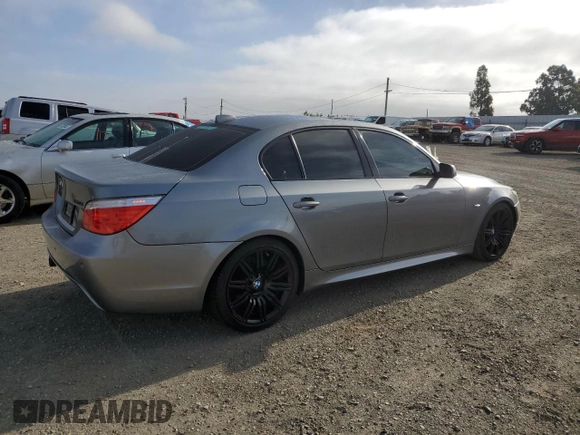 2008 BMW 5 Series 550i z VIN WBANW53598CT48590, wystawiony jako Copart lot #56258785 z przebiegiem 198 279 mil mil oraz Szkoda całkowita • Salvage title. Historia ofert i sprzedaży dostępna na DreamBid. Obrazek 3.