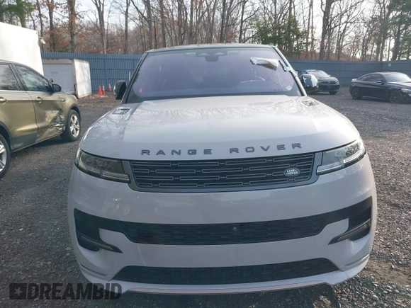 2023 Land Rover Range Rover Sport SE Dynamic with VIN SAL1L9FU4PA140673, listed as a IAAI auction lot 39552637 with 12,557 mi miles. Bid and sale history available at carsss.com. Image 12.