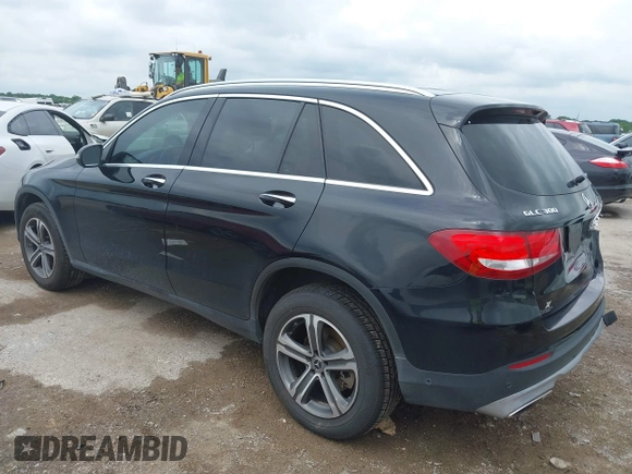 2019 Mercedes-Benz GLC 300 with VIN WDC0G4JB6KV185786, listed as a IAAI auction lot 42472450 with 86,561 mi miles and . Bid and sale history available at DreamBid. Image 3.