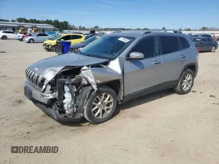 2016 Jeep Cherokee Latitude with VIN 1C4PJLCB8GW287251, listed as a Copart auction lot 47196545 with 175,773 mi miles and Salvage Title. Bid and sale history available at carsss.com. Image 1.