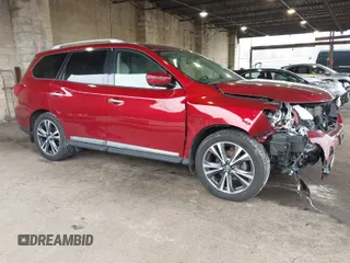 2019 Nissan Pathfinder S z VIN 5N1DR2MM5KC592248, wystawiony jako IAAI lot #41913415 z przebiegiem 83 024 mil mil oraz . Historia ofert i sprzedaży dostępna na DreamBid. Obrazek 1.