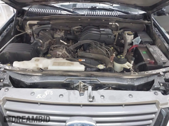 2006 Ford Explorer XLS z VIN 1FMEU72E66UB14206, wystawiony jako IAAI lot #41643512 z przebiegiem 126 994 mil mil oraz . Historia ofert i sprzedaży dostępna na DreamBid. Obrazek 10.