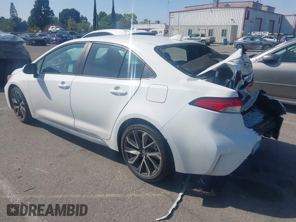 2020 Toyota Corolla SE with VIN 5YFS4RCE1LP029557, listed as a IAAI auction lot 41947507 with 37,134 mi miles. Bid and sale history available at carsss.com. Image 3.