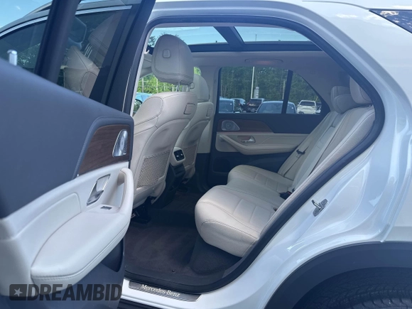 2020 Mercedes-Benz GLE 350 z VIN 4JGFB4KB3LA087185, wystawiony jako IAAI lot #42363234 z przebiegiem 115 875 mil mil oraz . Historia ofert i sprzedaży dostępna na DreamBid. Obrazek 8.