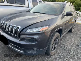 2017 Jeep Cherokee Latitude with VIN 1C4PJLCB4HW508135, listed as a Copart auction lot 60176365 with 149,702 mi miles and Clean title. Bid and sale history available at DreamBid. Image 2.