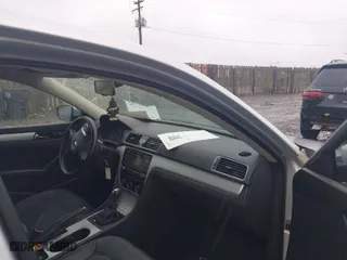 2013 Volkswagen Passat SE w/Sunroof with VIN 1VWBP7A37DC078427, listed as a IAAI auction lot 41942792 with 111,568 mi miles. Bid and sale history available at carsss.com. Image 5.