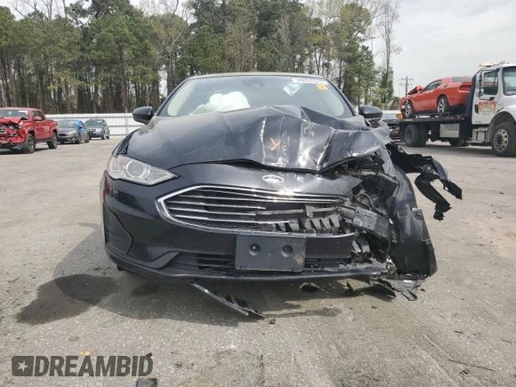 2020 Ford Fusion SE with VIN 3FA6P0T94LR190475, listed as a Copart auction lot 49952925 with 98,688 mi miles and Salvage title. Bid and sale history available at DreamBid. Image 5.