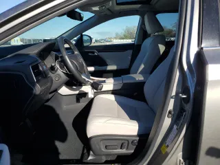 2022 Lexus RX with VIN 2T2HZMDA3NC326483, listed as a Copart auction lot 45348655 with 29,668 mi miles and Salvage Title. Bid and sale history available at carsss.com. Image 7.
