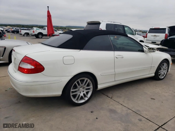 2008 Mercedes-Benz CLK-Class 3.5L with VIN WDBTK56F88F252456, listed as a Copart auction lot 72947024 with 96,756 mi miles and Salvage Title. Bid and sale history available at carsss.com. Image 3.