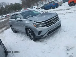 2020 Volkswagen Atlas SEL Premium z VIN 1V2NE2CA1LC215332, wystawiony jako IAAI lot #41357922 z przebiegiem 63 624 mil mil oraz . Historia ofert i sprzedaży dostępna na DreamBid. Obrazek 1.