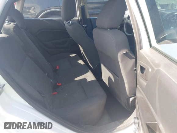 2014 Ford Fiesta S с VIN 3FADP4AJ7EM196217, выставлен на аукционе IAAI как лот 42263196 с пробегом Не указан миль и . История ставок и продаж доступна на DreamBid. Изображение 8.