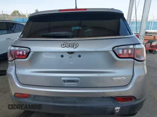 2019 Jeep Compass Altitude z VIN 3C4NJCBB7KT833187, wystawiony jako IAAI lot #41852079 z przebiegiem 73 949 mil mil oraz . Historia ofert i sprzedaży dostępna na DreamBid. Obrazek 16.