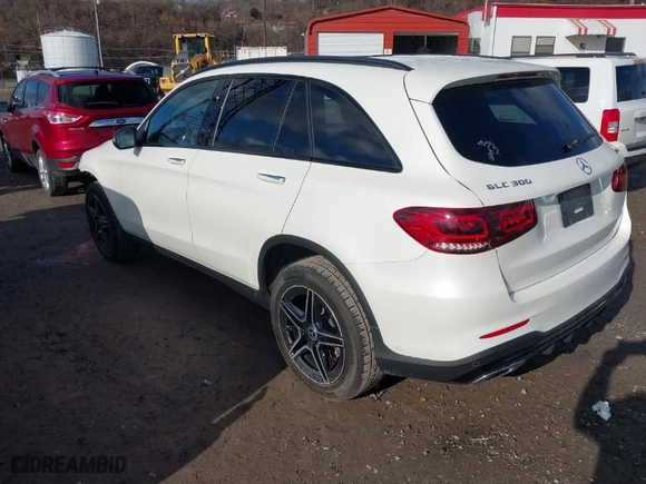2022 Mercedes-Benz GLC with VIN W1N0G8EB7NV384429, listed as a IAAI auction lot 41688287 with 38,439 mi miles. Bid and sale history available at carsss.com. Image 3.