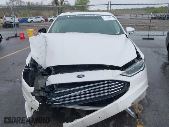 2017 Ford Fusion Hybrid Titanium с VIN 3FA6P0RUXHR317572, выставлен на аукционе IAAI как лот 42170169 с пробегом 138 987 миль миль и . История ставок и продаж доступна на DreamBid. Изображение 12.