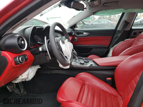 2017 Alfa Romeo Giulia Ti with VIN ZARFAEEN2H7543917, listed as a Copart auction lot 40633153 with 61,490 mi miles. Bid and sale history available at carsss.com. Image 7.