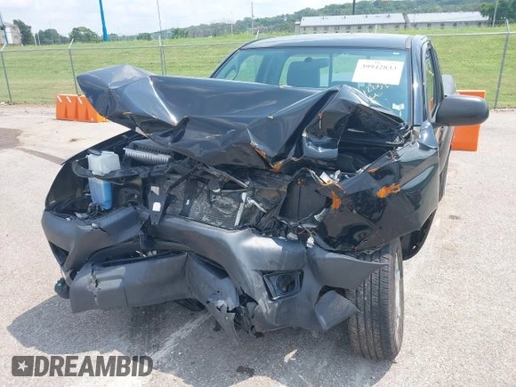 2014 Toyota Tacoma with VIN 5TFNX4CN9EX038034, listed as a IAAI auction lot 39942833 with 44,114 mi miles and . Bid and sale history available at DreamBid. Image 6.