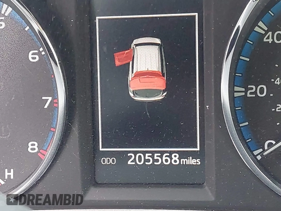 2016 Toyota RAV4 Limited with VIN 2T3YFREV6GW293418, listed as a IAAI auction lot 42367428 with 210,000 mi miles and . Bid and sale history available at DreamBid. Image 14.