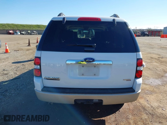 2006 Ford Explorer Eddie Bauer with VIN 1FMEU74E26UA59864, listed as a IAAI auction lot 41631105 with 119,348 mi miles. Bid and sale history available at carsss.com. Image 16.