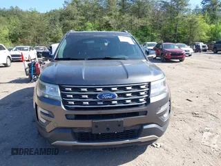 2017 Ford Explorer XLT z VIN 1FM5K8D85HGC79264, wystawiony jako IAAI lot #42007539 z przebiegiem 221 897 mil mil oraz . Historia ofert i sprzedaży dostępna na DreamBid. Obrazek 12.