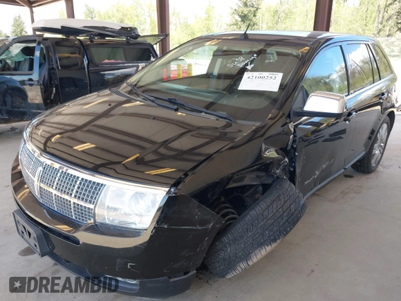 2008 Lincoln MKX with VIN 2LMDU88C48BJ37696, listed as a IAAI auction lot 42204268 with 64,460 mi miles and . Bid and sale history available at DreamBid. Image 2.