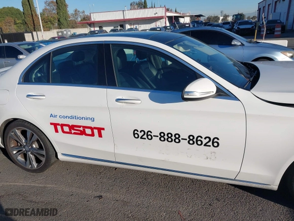 2015 Mercedes-Benz C-Class C 300 with VIN 55SWF4JB3FU074019, listed as a IAAI auction lot 40774389 with 104,091 mi miles. Bid and sale history available at carsss.com. Image 13.