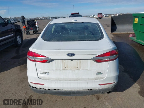 2020 Ford Fusion SE with VIN 3FA6P0HD5LR235064, listed as a IAAI auction lot 41664390 with 38,473 mi miles. Bid and sale history available at carsss.com. Image 17.