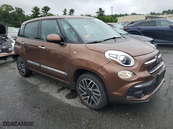2020 FIAT 500L Pop with VIN ZFBNFAAH3LZ042776, listed as a Copart auction lot 64161724 with 32,530 mi miles and Salvage Title. Bid and sale history available at carsss.com. Image 4.