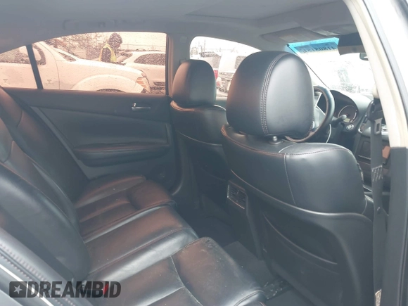 2009 Nissan Maxima SV with VIN 1N4AA51E99C803366, listed as a IAAI auction lot 41805151 with 175,801 mi miles and . Bid and sale history available at DreamBid. Image 8.