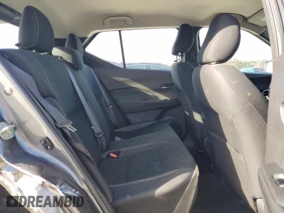 2020 Nissan Kicks SV with VIN 3N1CP5CV9LL535206, listed as a Copart auction lot 82087204 with 61,088 mi miles and Salvage Title. Bid and sale history available at carsss.com. Image 12.