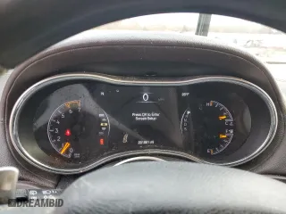 2014 Jeep Grand Cherokee Overland with VIN 1C4RJFCT4EC214380, listed as a Copart auction lot 44081495 with 201,861 mi miles and Salvage Title. Bid and sale history available at carsss.com. Image 9.