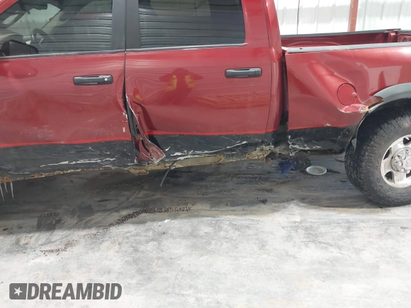 2011 Ram 2500 SLT with VIN 3D7TT2CT2BG604479, listed as a IAAI auction lot 41495532 with 114,707 mi miles. Bid and sale history available at carsss.com. Image 6.