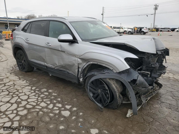 2022 Volkswagen Atlas Cross Sport 3.6L V6 SE w/Technology with VIN 1V2HE2CA5NC223854, listed as a Copart auction lot 47303275 with 62,598 mi miles and Clean Title. Bid and sale history available at carsss.com. Image 4.