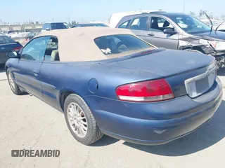 2004 Chrysler Sebring LXi z VIN 1C3EL55R04N335516, wystawiony jako IAAI lot #42359687 z przebiegiem 133 708 mil mil oraz . Historia ofert i sprzedaży dostępna na DreamBid. Obrazek 3.