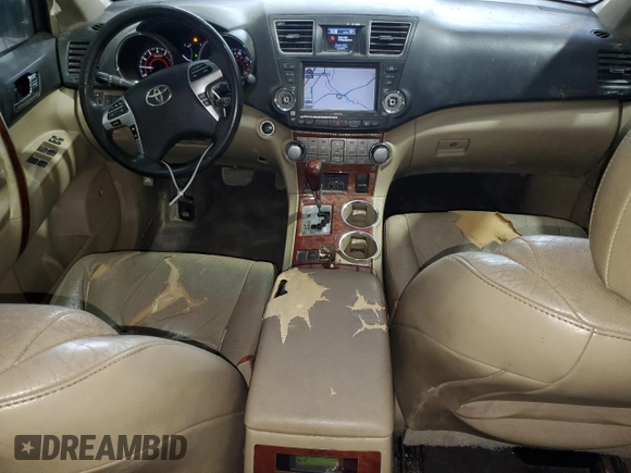 2012 Toyota Highlander Limited z VIN 5TDYK3EH8CS050319, wystawiony jako Copart lot #57393995 z przebiegiem 203 771 mil mil oraz Szkoda całkowita • Salvage title. Historia ofert i sprzedaży dostępna na DreamBid. Obrazek 8.