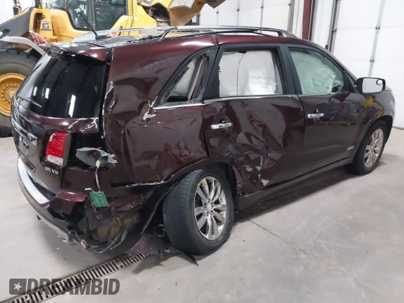 2013 Kia Sorento SX with VIN 5XYKWDA2XDG381984, listed as a IAAI auction lot 41169315 with 144,010 mi miles. Bid and sale history available at carsss.com. Image 4.