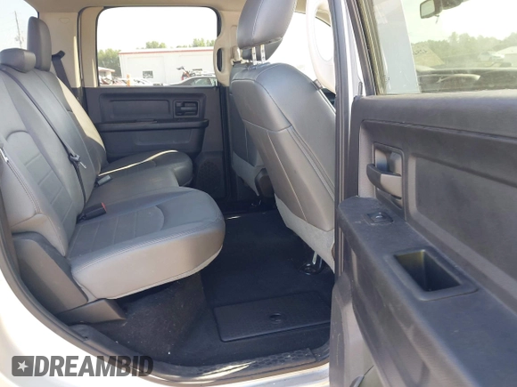 2016 Ram 2500 Tradesman с VIN 3C6UR5CJ6GG124540, выставлен на аукционе IAAI как лот 42546331 с пробегом 178 840 миль миль и . История ставок и продаж доступна на DreamBid. Изображение 8.