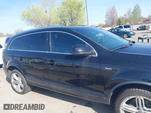 2013 Audi Q7 3.0T S line Prestige with VIN WA1DGAFE4DD012781, listed as a IAAI auction lot 42018030 with 144,986 mi miles. Bid and sale history available at carsss.com. Image 13.