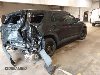 2023 Ford Police Interceptor Utility z VIN 1FM5K8AB1PGA03761, wystawiony jako IAAI lot #42068628 z przebiegiem 39 009 mil mil oraz . Historia ofert i sprzedaży dostępna na DreamBid. Obrazek 4.