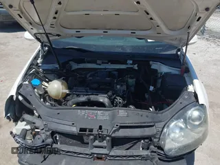 2007 Volkswagen GTI z VIN WVWEV71K47W105423, wystawiony jako IAAI lot #42000621 z przebiegiem 178 105 mil mil oraz . Historia ofert i sprzedaży dostępna na DreamBid. Obrazek 10.