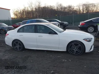 2022 Mercedes-Benz C 300 с VIN W1KAF4HB9NR043468, выставлен на аукционе IAAI как лот 41699101 с пробегом 73 248 миль миль и . История ставок и продаж доступна на DreamBid. Изображение 13.