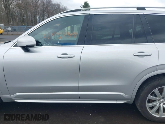 2018 Volvo XC90 Momentum with VIN YV4A22PK0J1337228, listed as a IAAI auction lot 41967308 with 128,207 mi miles. Bid and sale history available at carsss.com. Image 15.