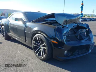 2013 Chevrolet Camaro SS с VIN 2G1FK1EJ5D9142764, выставлен на аукционе IAAI как лот 42603340 с пробегом 207 737 миль миль и . История ставок и продаж доступна на DreamBid. Изображение 1.