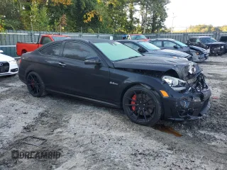 2013 Mercedes-Benz C-Class C 63 AMG with VIN WDDGJ7HB7DG057339, listed as a Copart auction lot 72917054 with 124,676 mi miles and Salvage Title. Bid and sale history available at carsss.com. Image 4.